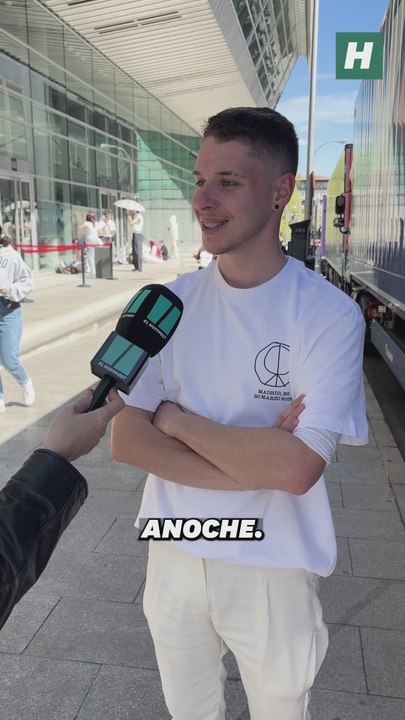 Rosalía llega a Madrid con su LUX Tour y lo viste todo de blanco