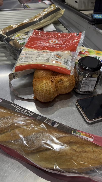 How i romanticize a boring Friday night