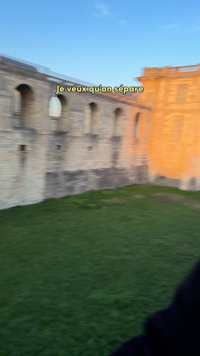 "être ensemble c’est pas forcément être heureux" 🥹💔 (c’est une mise en scène les amis)