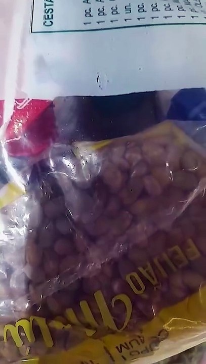Supermercado de Umuarama é notificado por manter alimentos com insetos na área de vendas