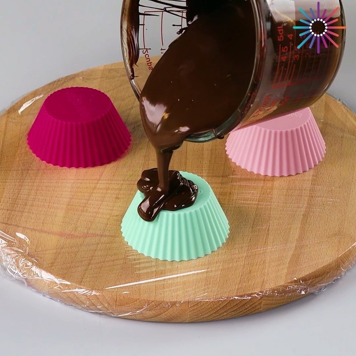 Treat yourself to these easy to make chocolate pieces🍫