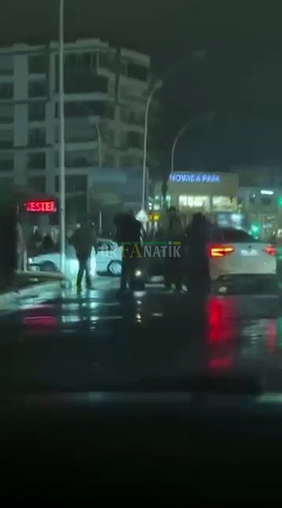 Şanlıurfa’da Cadde Ortasında Şok Görüntüler