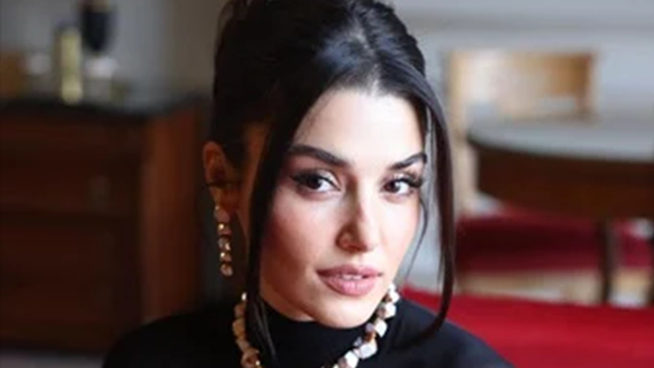 هاندا آرتشيل أمام النيابة العامة وحبيبها السابق يدافع عنها