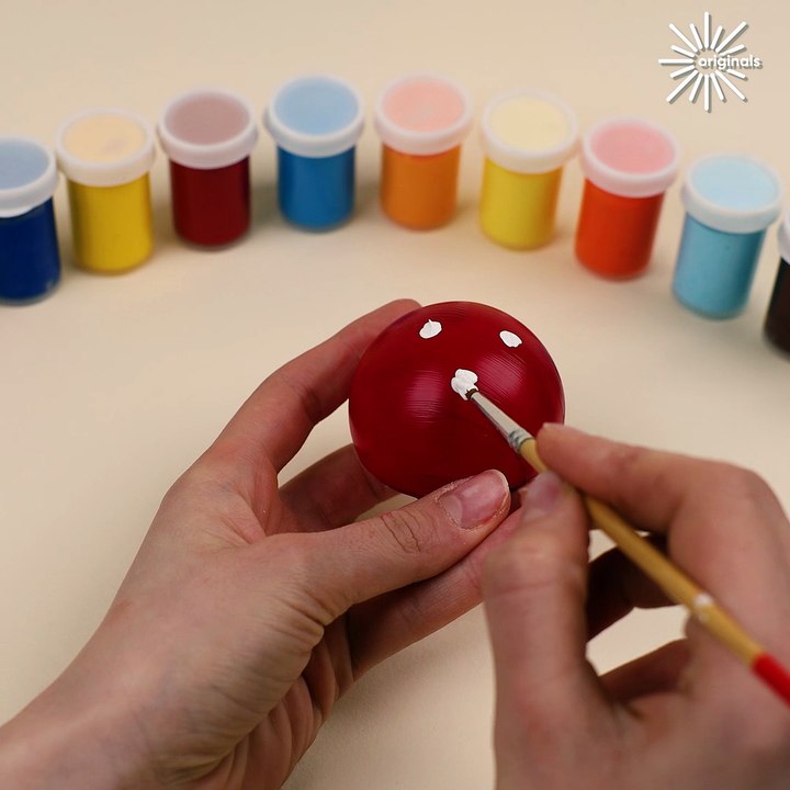 Make your mushroom art pop🍄