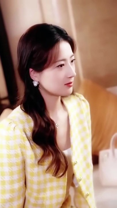 (88) After the flash marriage, she realized that he, a big man that everyone in Beijing looked up to, was chosen by him as his wife because she was well-behaved and sensible