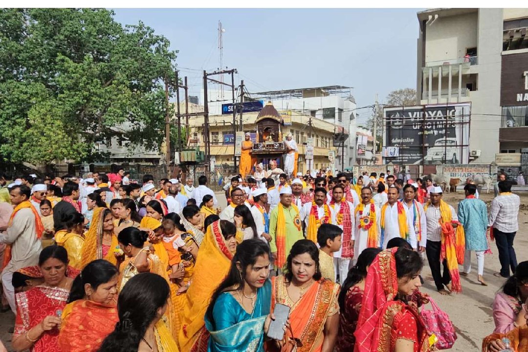 50 प्रतिशत कॉलेज नियम विरुद्ध संचालित, फिर भी जारी कर दी मान्यता