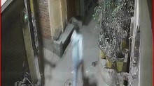 Media Worker Brutally Assaulted in Ghaziabad: Mob Attack, Firing on Street Caught on CCTV