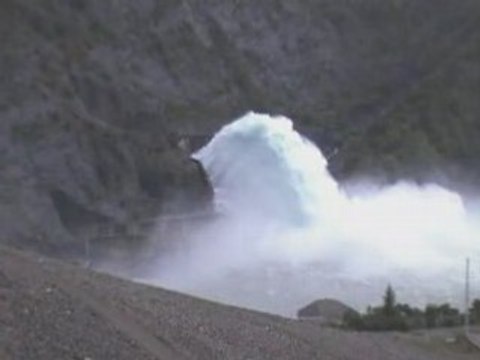 Barrage Serre Poncon Ouverture des vannes