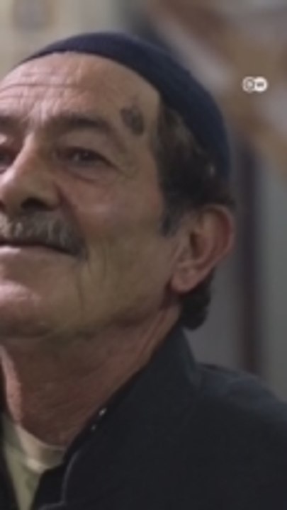 في معرة النعمان عاد أقدم حمام عمومي لفتح ابوابه.. معيدًا معه إحياء ذاكرة سكان المدينة.