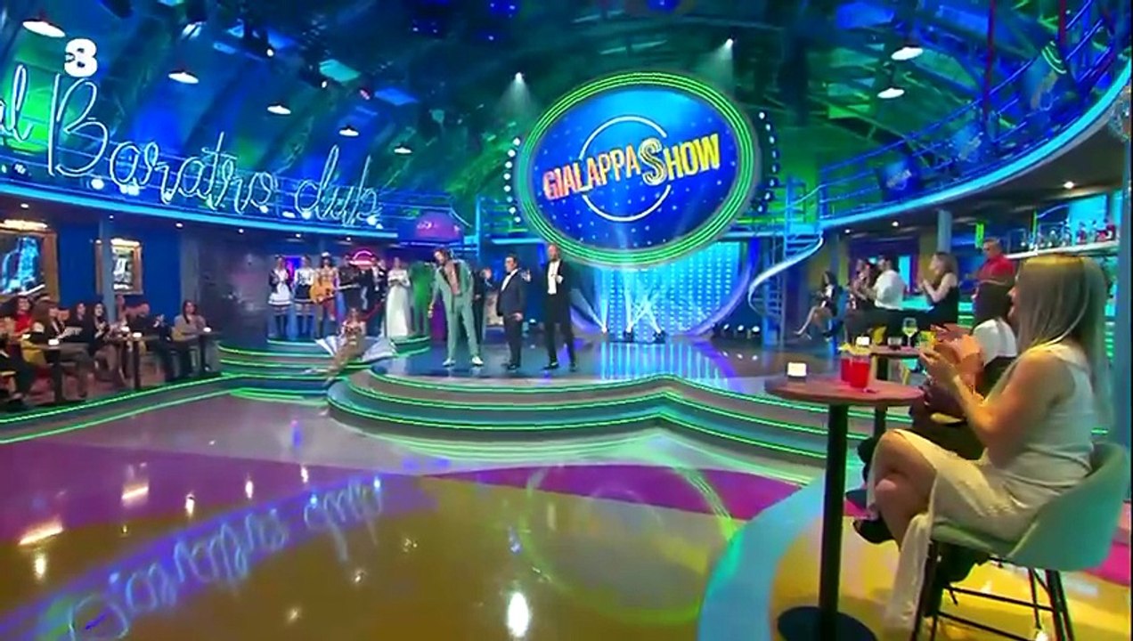 Jovanotti buono e il suo clone cattivo a GialappaShow: il test di Mago Forest a "GialappaShow"