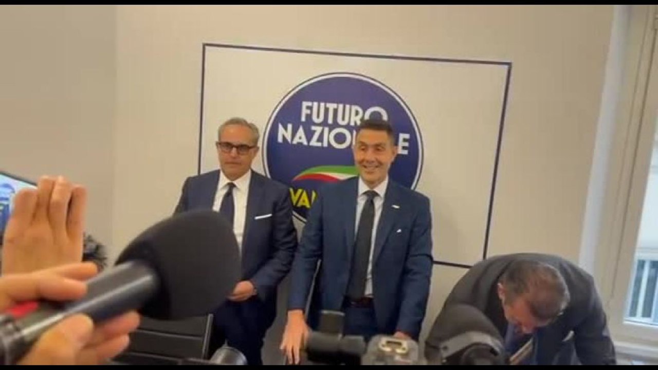 Vannacci inaugura la sede FnV a Roma: "Piccolo ufficio a Caput Mundi"