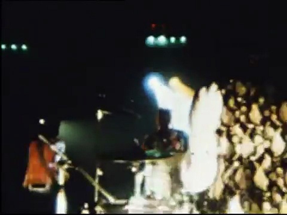 1970 - Johnny Hallyday - “Je Suis Né dans la Rue” Extrait du Film “5 + 1” (Pour le Cinéma, 15 Mars)