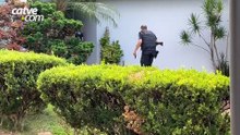 “O fuzil estava enterrado no jardim”, afirma delegada em operação em Cascavel