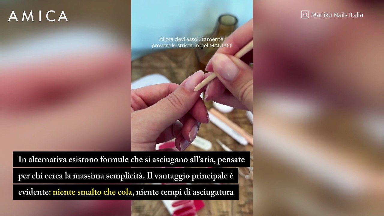 Gli smalti in gel adesivi salvano le unghie fragili: ecco come funzionano
