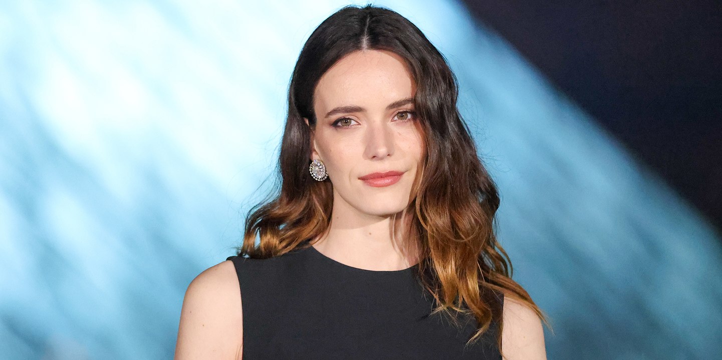 Get Ready avec Stacy Martin pour le Grand Dîner du Louvre