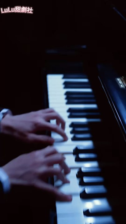 On the wedding day, he puts the ring on the white moon’s hand. She cancels, three CEOs punish him [Full Movie] [Latest Version]Full EP - Full