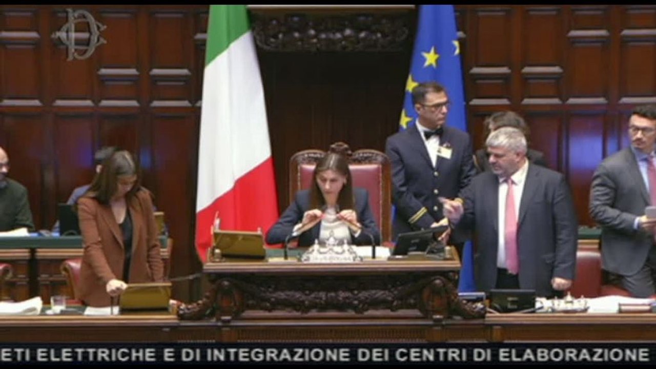 Dl bollette, ok della Camera alla fiducia con 203 voti favorevoli