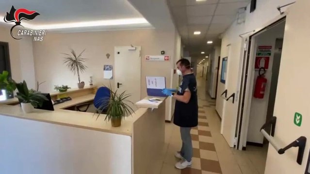 Lecce - Visite private fuori dai canali ufficiali: arrestati dirigente medico e infermiera (31.03.26)
