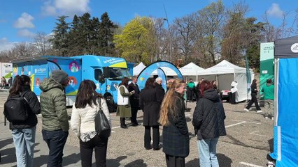 La caravane des m&eacute;tiers fait &eacute;tape &agrave; Montbrison