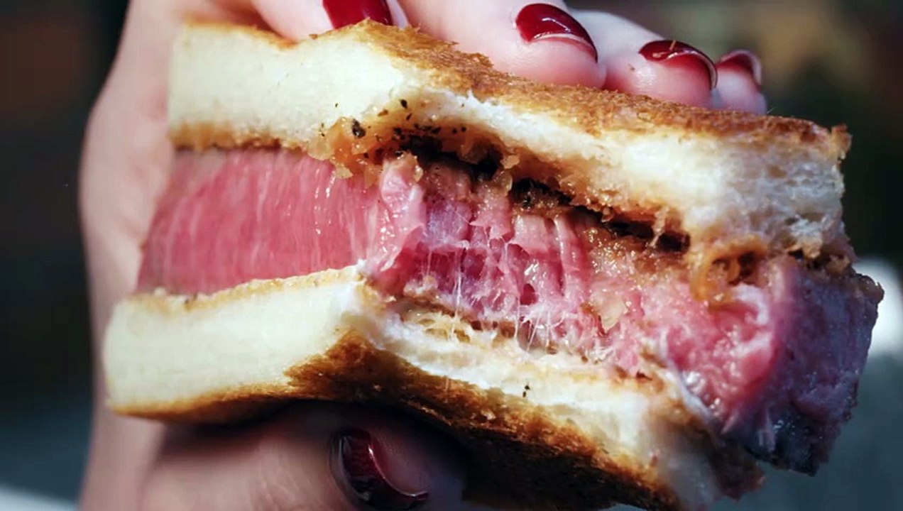 America’s #1 Burger is Served at NYC’s Best New Bar