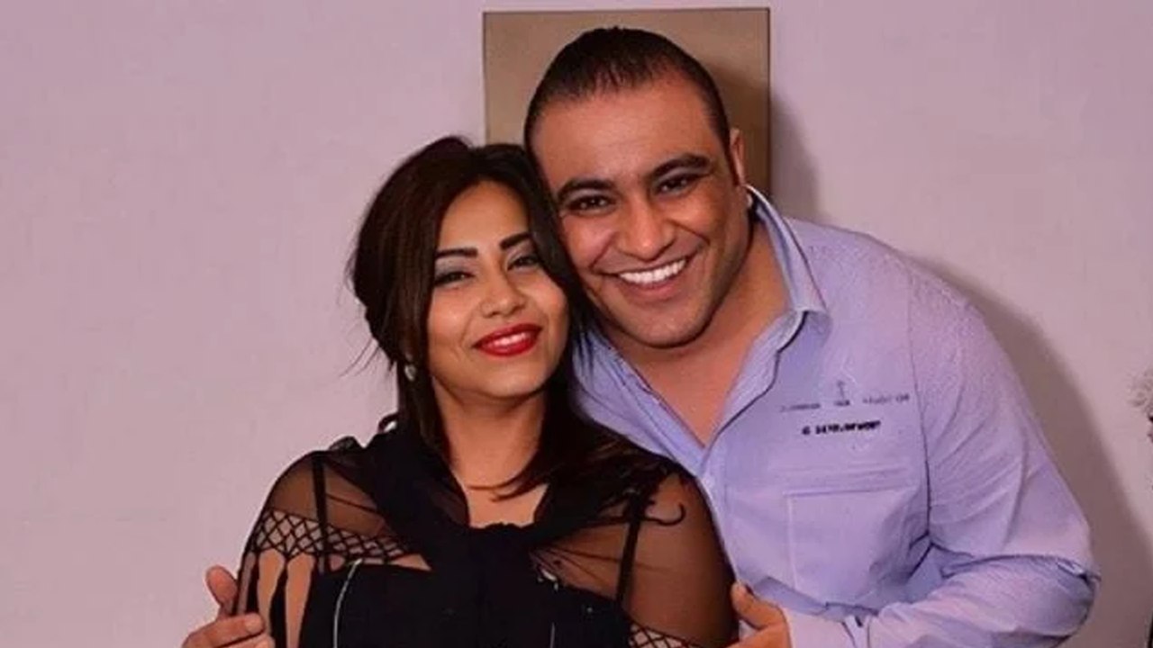 شيرين عبدالوهاب تنتصر على شقيقها وتلزمه بسداد 120 ألف دولار