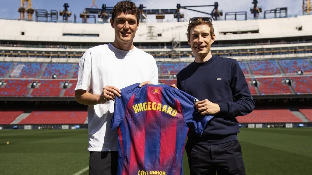 Cyclisme 2026 - Jonas Vingegaard nouveau joueur du FC Barcelone ? Le Danois a visité le Camp Nou !