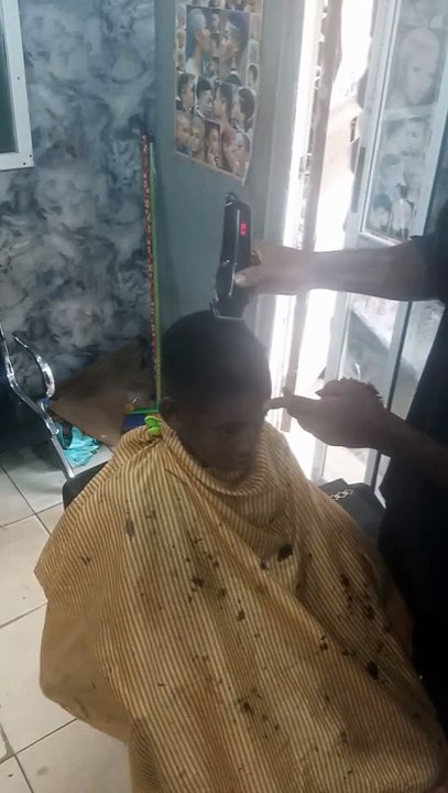 Barber Messed Up This Haircut Blaming His Clippers?