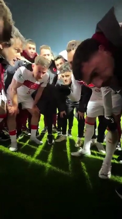 Hakan Çalhanoğlu: "Yüce Rabbim bizimle!"