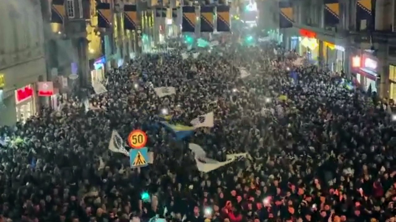 Las ciudades de Bosnia y Herzegovina arden de la felicidad por clasificar al Mundial 2026