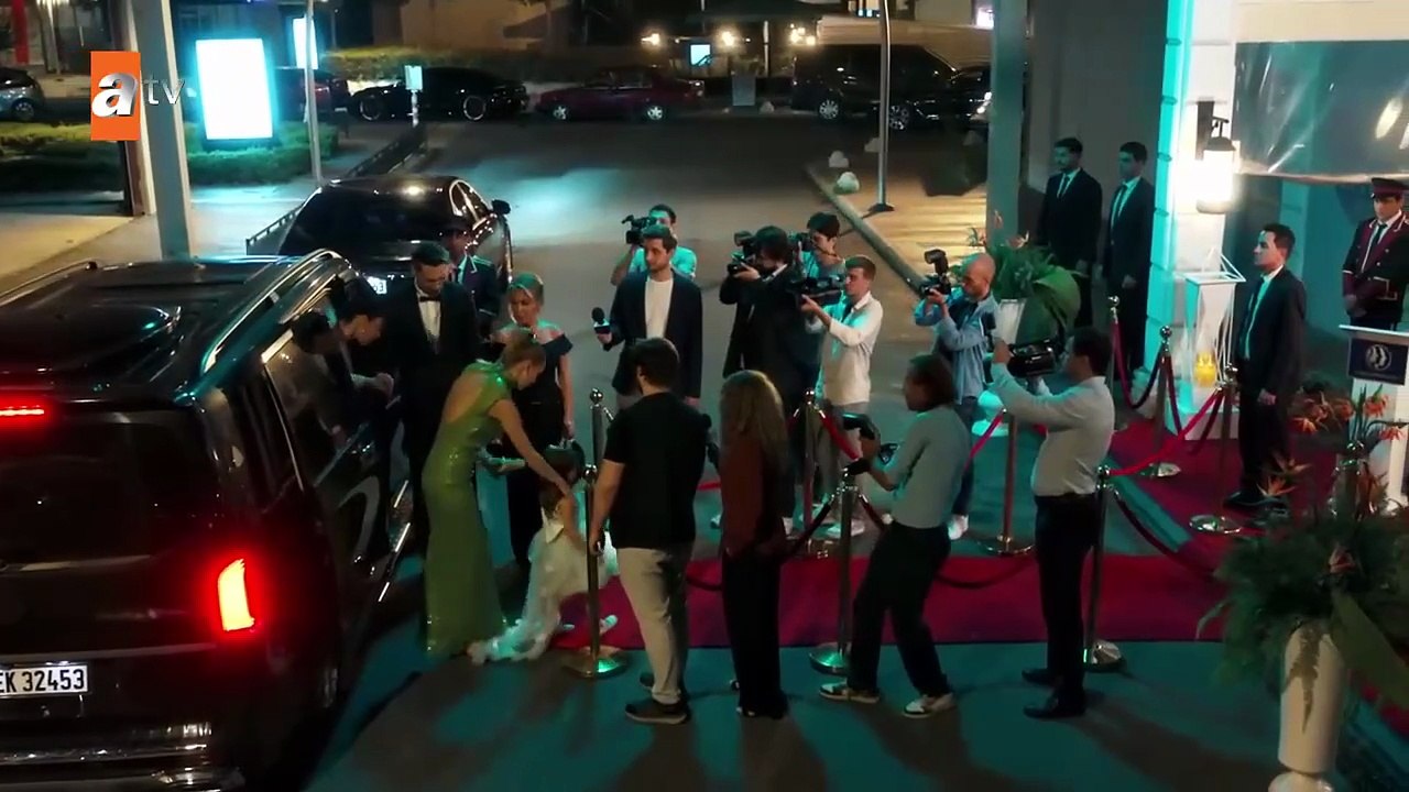 Aynadaki Yabanci - Episode 1 The Stranger In The Mirror