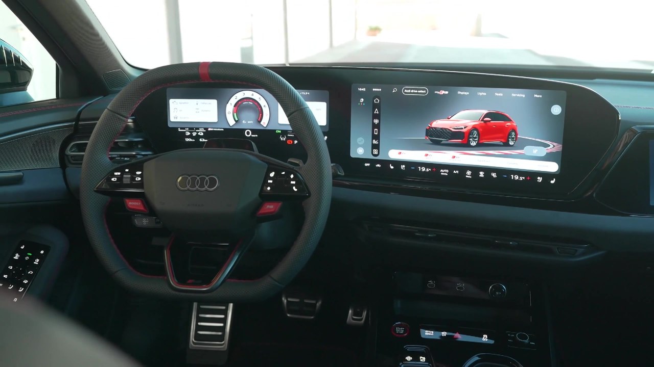 Audi RS 5 Avant in Progressiv red metallic Interior Design