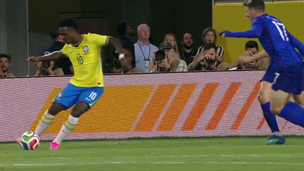 Vinicius finds Danilo after brilliant Brazil counter