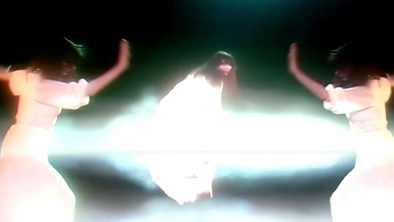 KATE BUSH — Wuthering Heights (Version 1 1978)