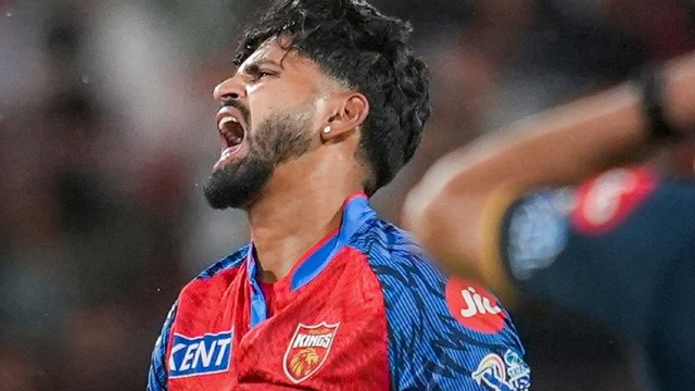 IPL 2026: Shreyas Iyer पर क्यों लगा ₹12 लाख का जुर्माना? जानें वजह