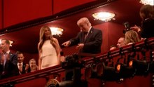 Trump y Melania son abucheados a su llegada al Kennedy Center