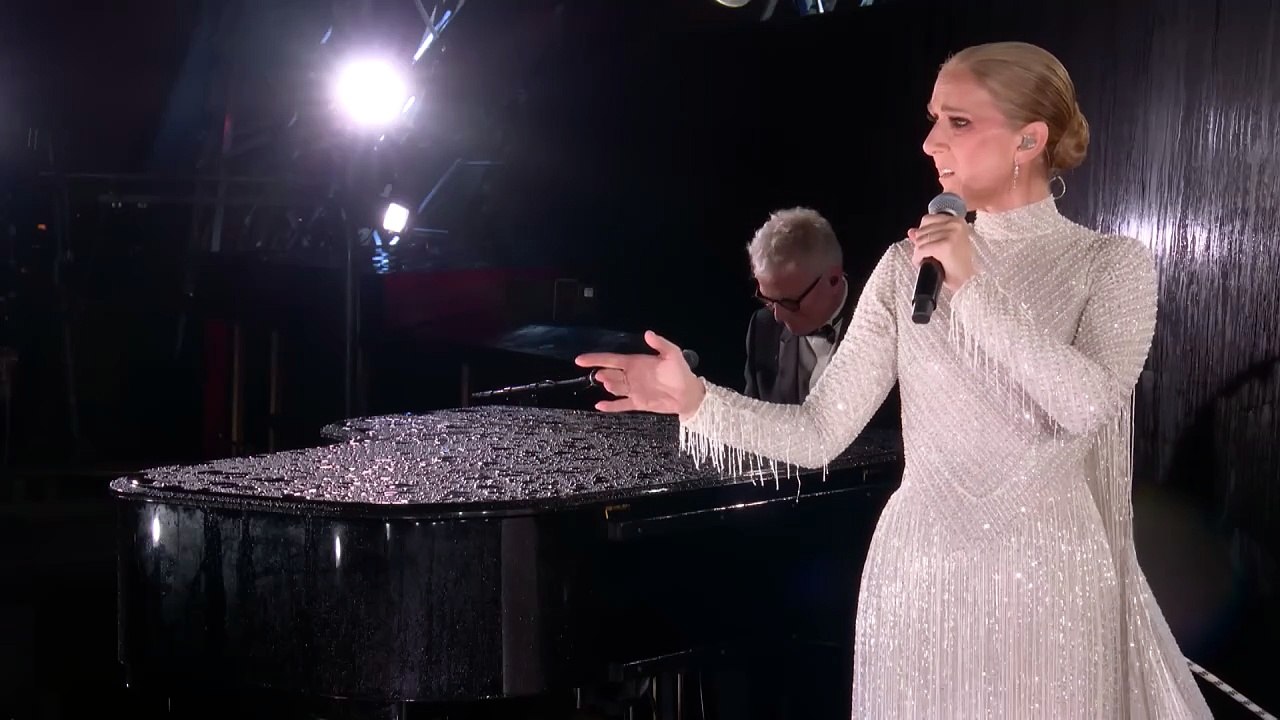 Céline Dion - Hymne à l'amour  (Live  Paris 2024)