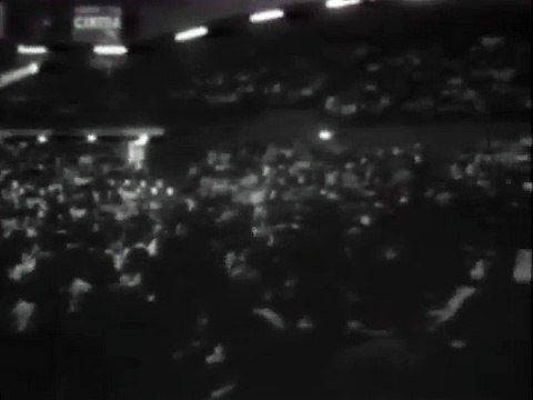 1971 - Johnny Hallyday - Sylvie Vartan dans la Loge de Johnny au Palais des Sports (Aujourd’hui Madame, 2ème Chaîne, 9 Octobre)