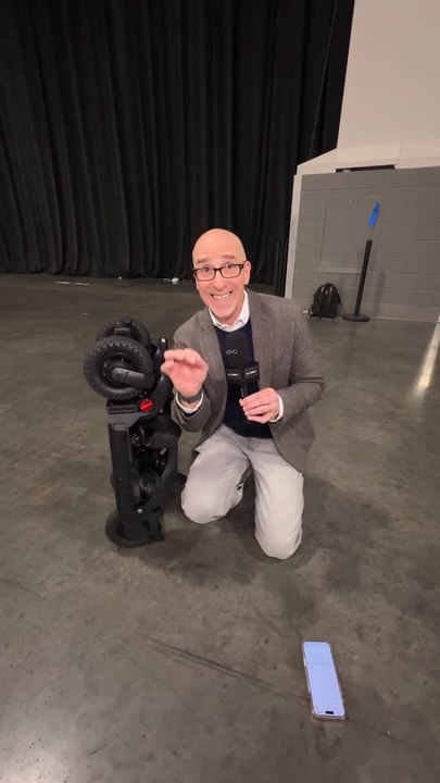 Skiing anywhere? Skwheel Peak's reproduces the feeling of skiing on any surface and we tried it out