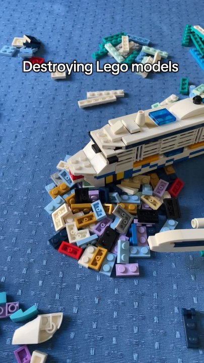 Awesome Lego video