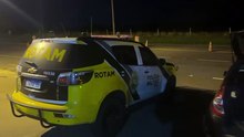 Rotam apreende carro com maconha na PR-323 e prende motorista em Iporã