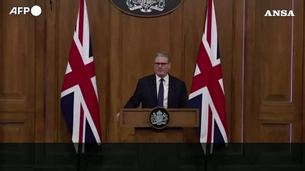 Starmer: 'Questa settimana un vertice nel Regno Unito con circa 30 Paesi su Hormuz'