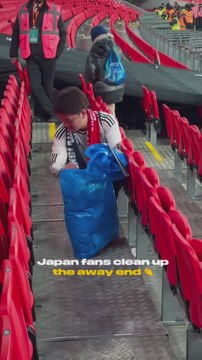 Es ejemplar y debería hacerse siempre en todos los estadios: esto hizo la afición japonesa en Wembley