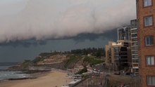 Engrossing time-lapse of a shelf cloud formation developing over the Newcastle, NSW coastline