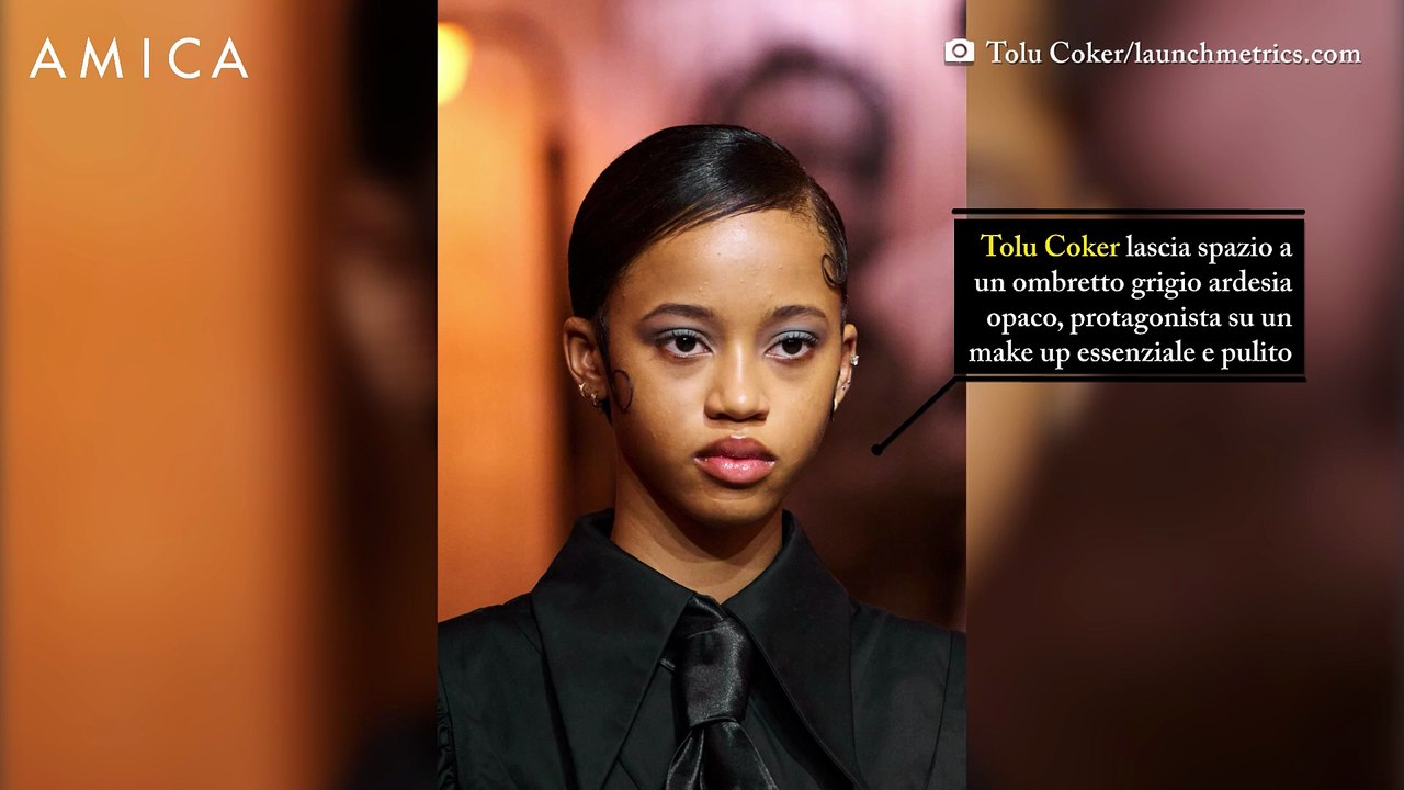 Grigio in passerella: l’ombretto che domina le collezioni