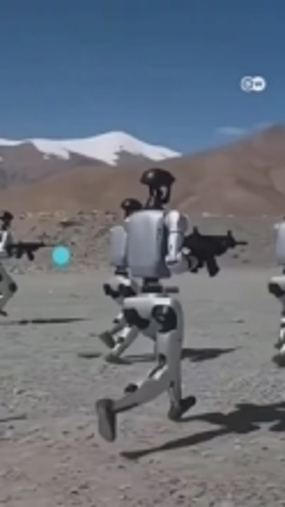 Will AI robot soldiers take over the battlefield?