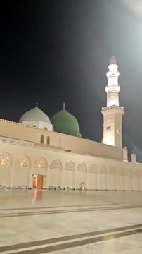 Soulful Naat in Masjid e Nabwi ❤️ | Emotional Roza Rasool Recitation