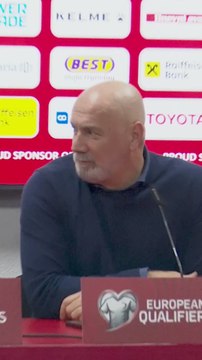 Bosnia celebra su clasificación al Mundial en la rueda de prensa