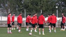 Sivasspor Teknik Direktörü İsmet Taşdemir'den play-off açıklaması: | Ajansspor | AA