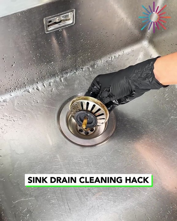 Satisfying sink cleaning trick 🧽
