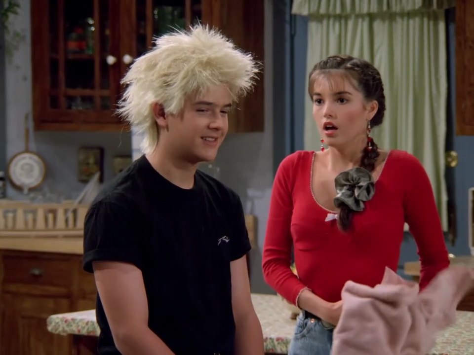 Notre Belle Famille - Franck fait de la surenchère